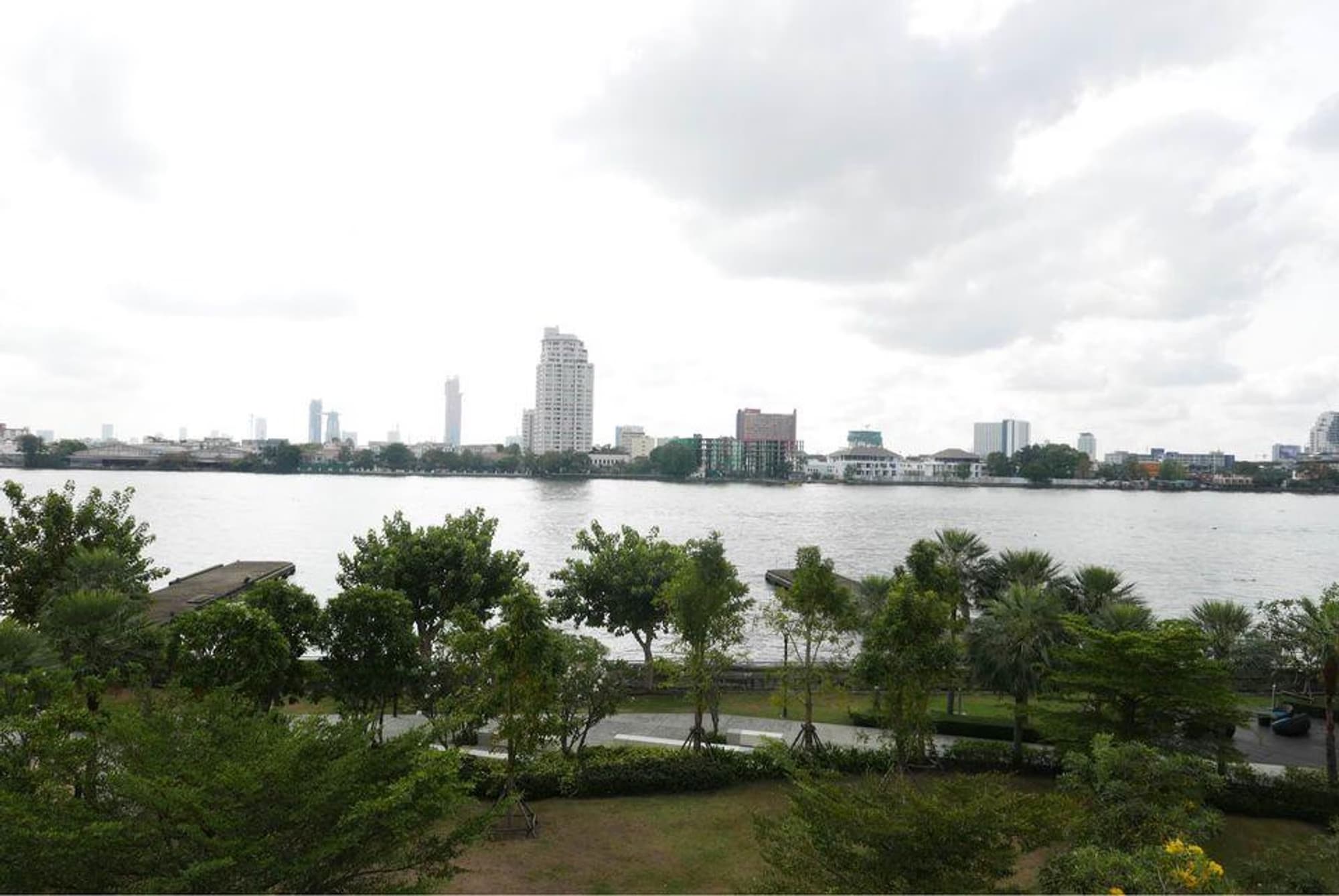 2 Bed Condo for Rent in undefined - Image 4