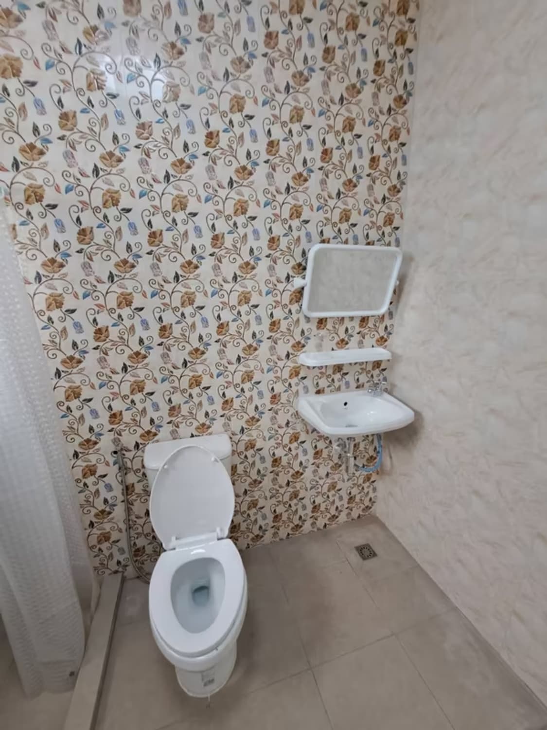 3 Bedroom House - Image 13