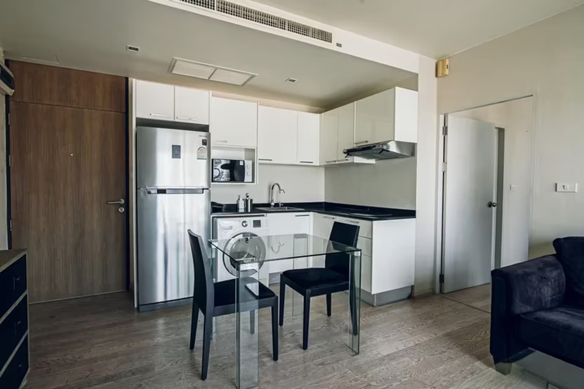 Condo for Sale at Noble Solo - Image 2