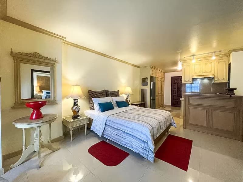 2 Bedroom Condo