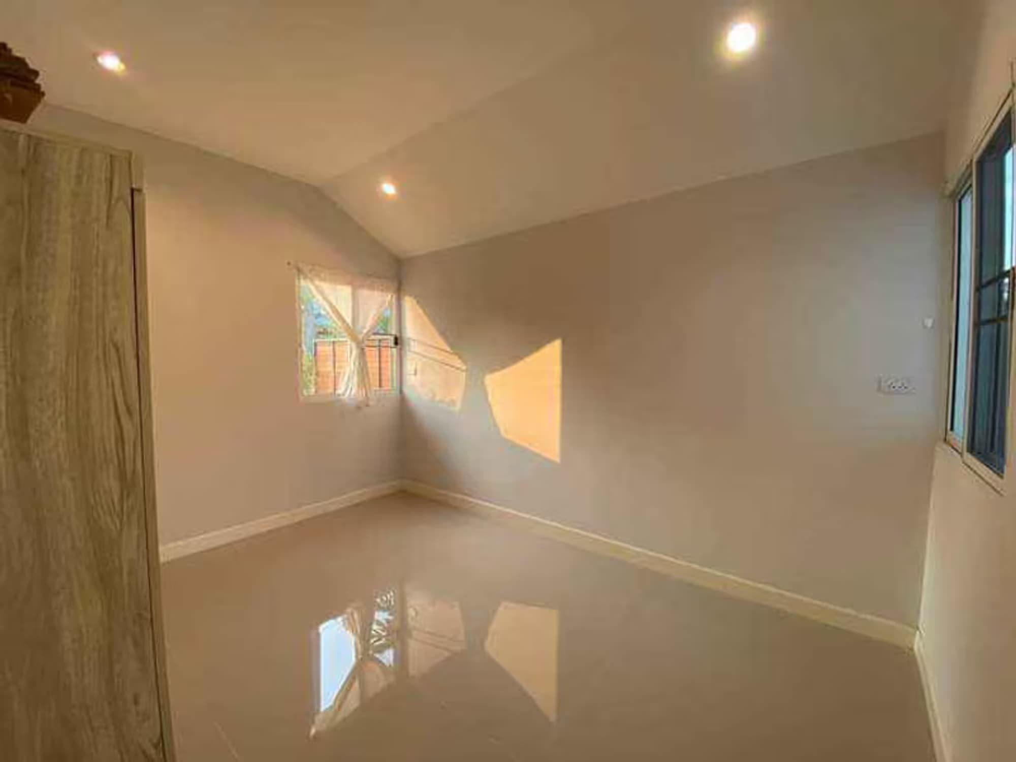 3 Bedroom House - Image 8