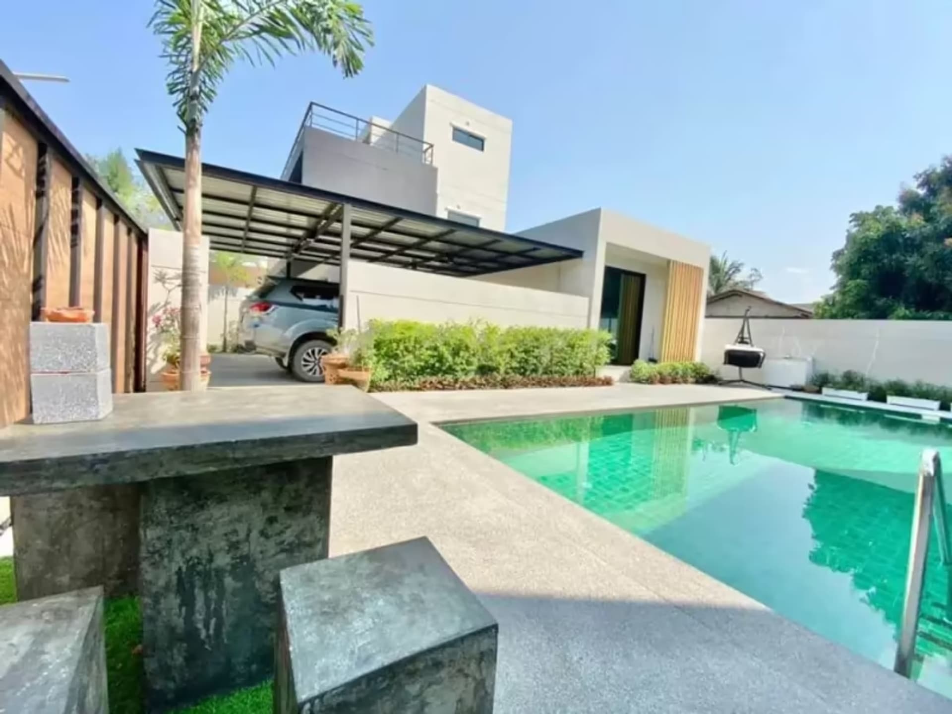 5 Bedroom House - Image 8