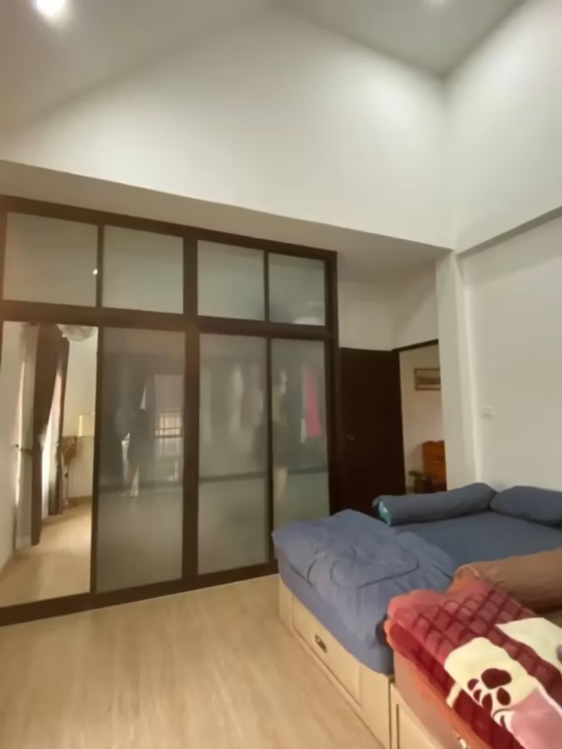 4 Bedroom House - Image 7