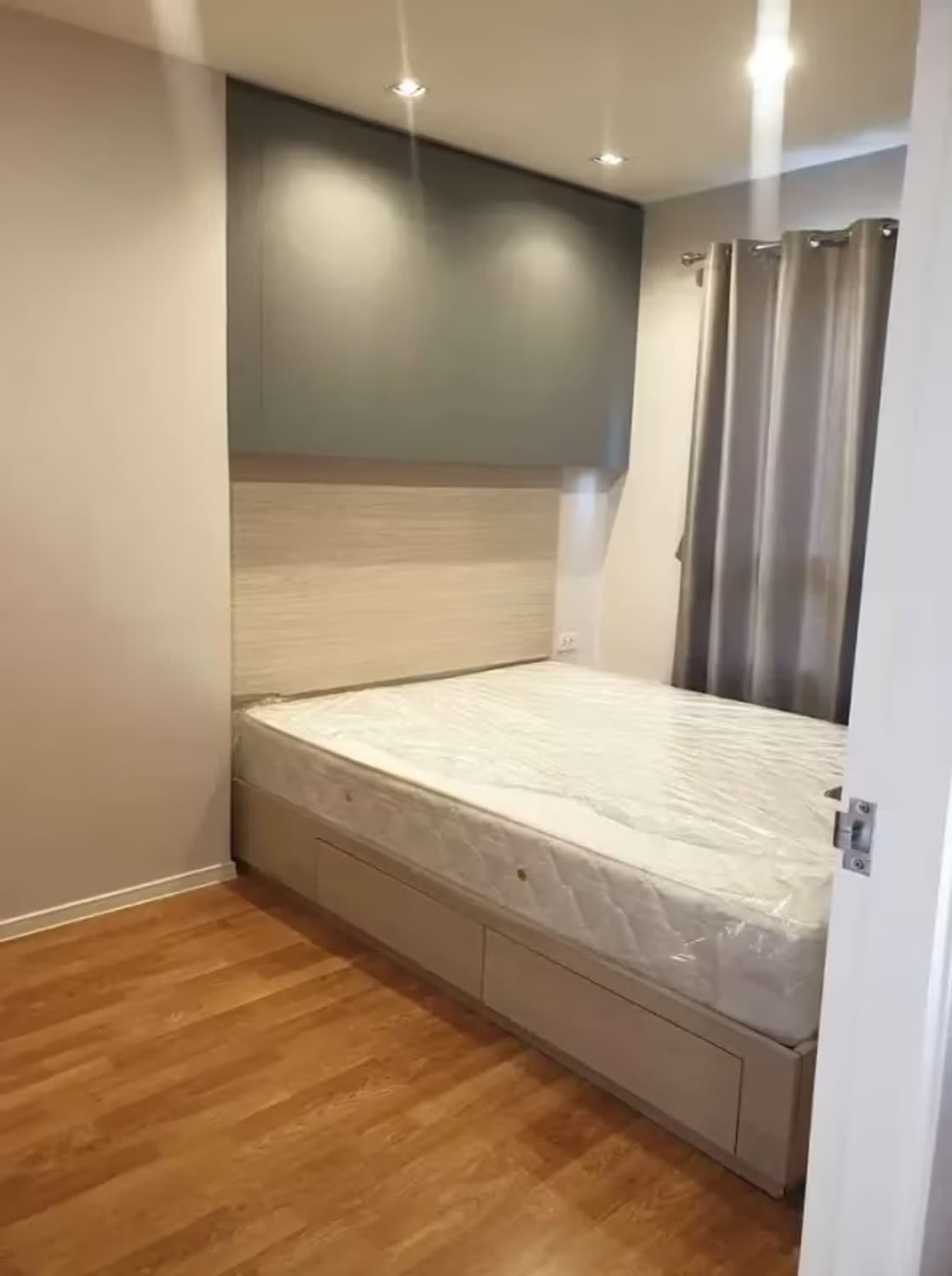 5 Bedroom Condo - Image 3
