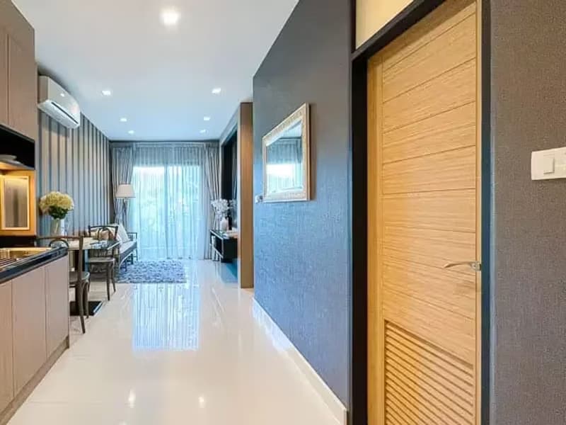 1 Bedroom Condo