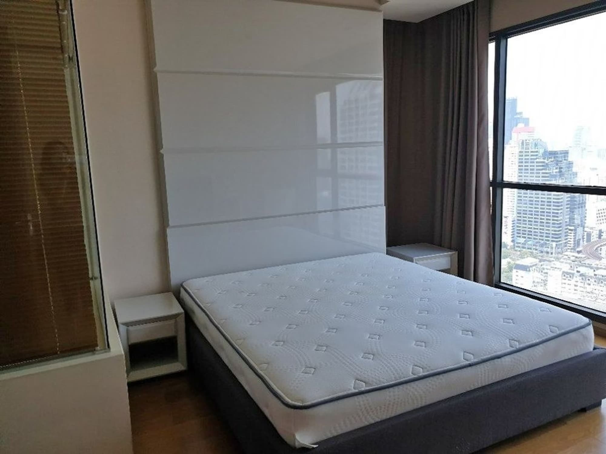 Condo for Sale at The Address Sathorn - Image 6