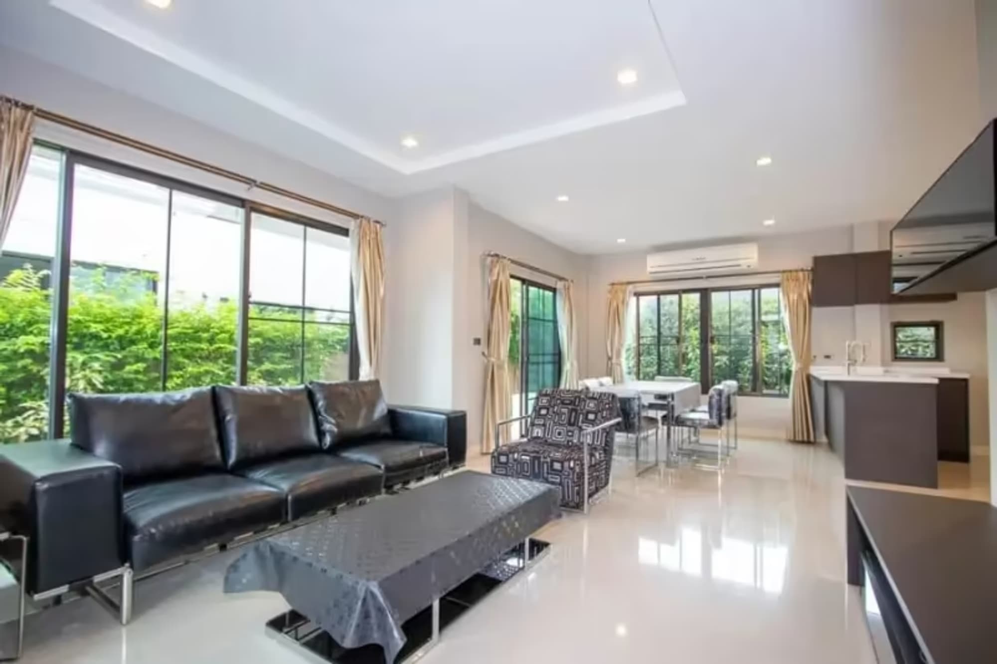 3 Bedroom House - Image 18