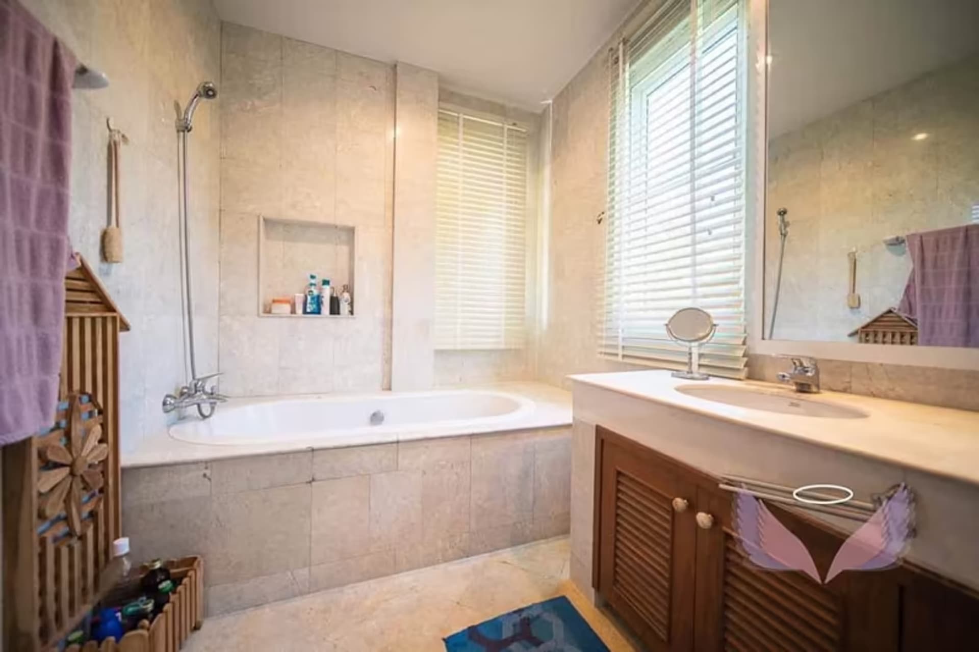 5 Bedroom House - Image 8