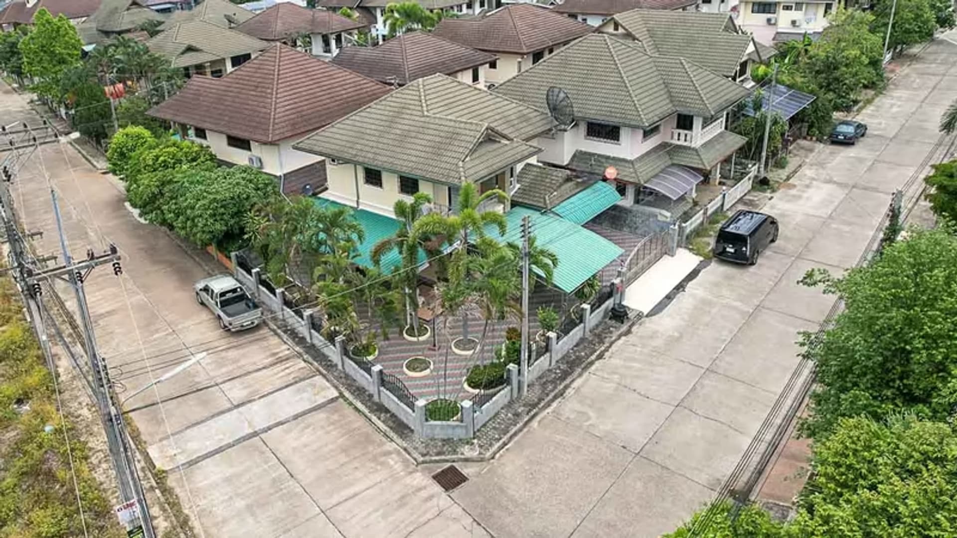 3 Bedroom House - Image 3