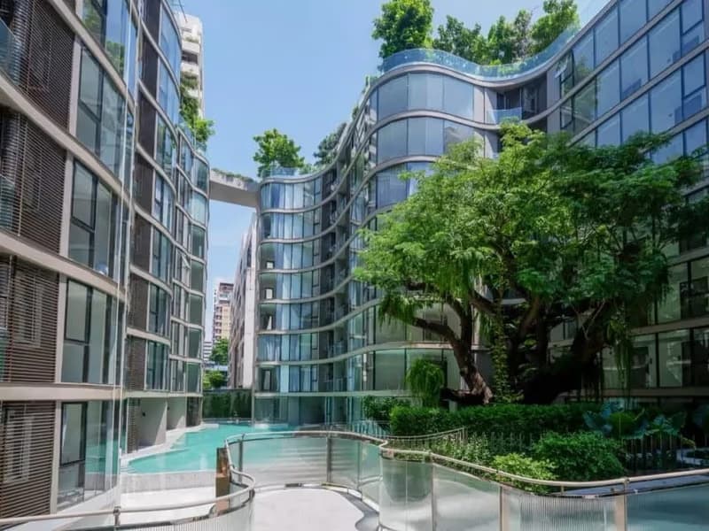 2 Bed Condo for Rent and Sale in Khlong Toei