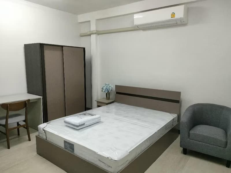 2 Bed Townhouse for Rent in Bang Kho Laem