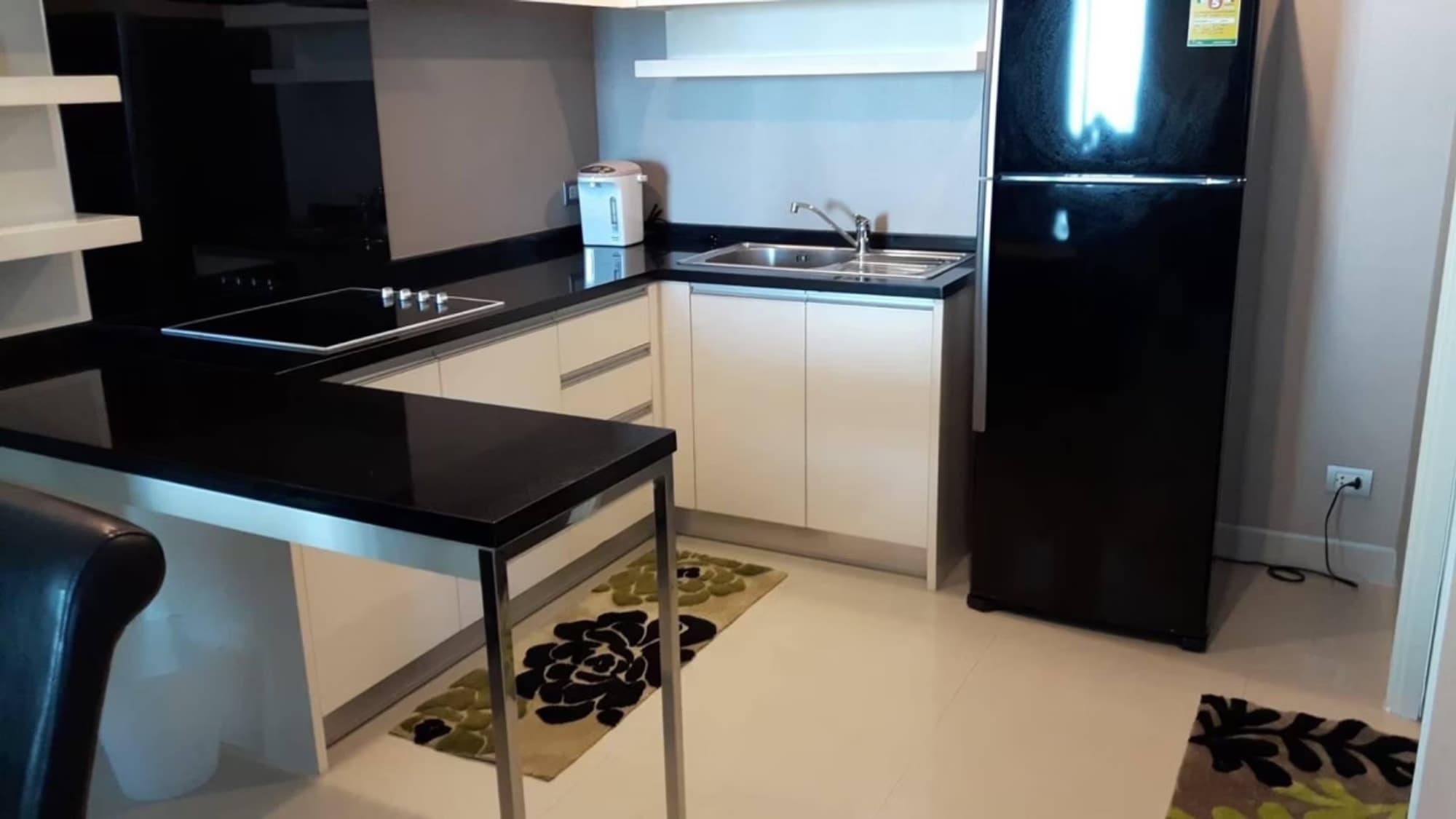 2 Bed Condo for Rent  Near Krung Thon Buri BTS - Image 4