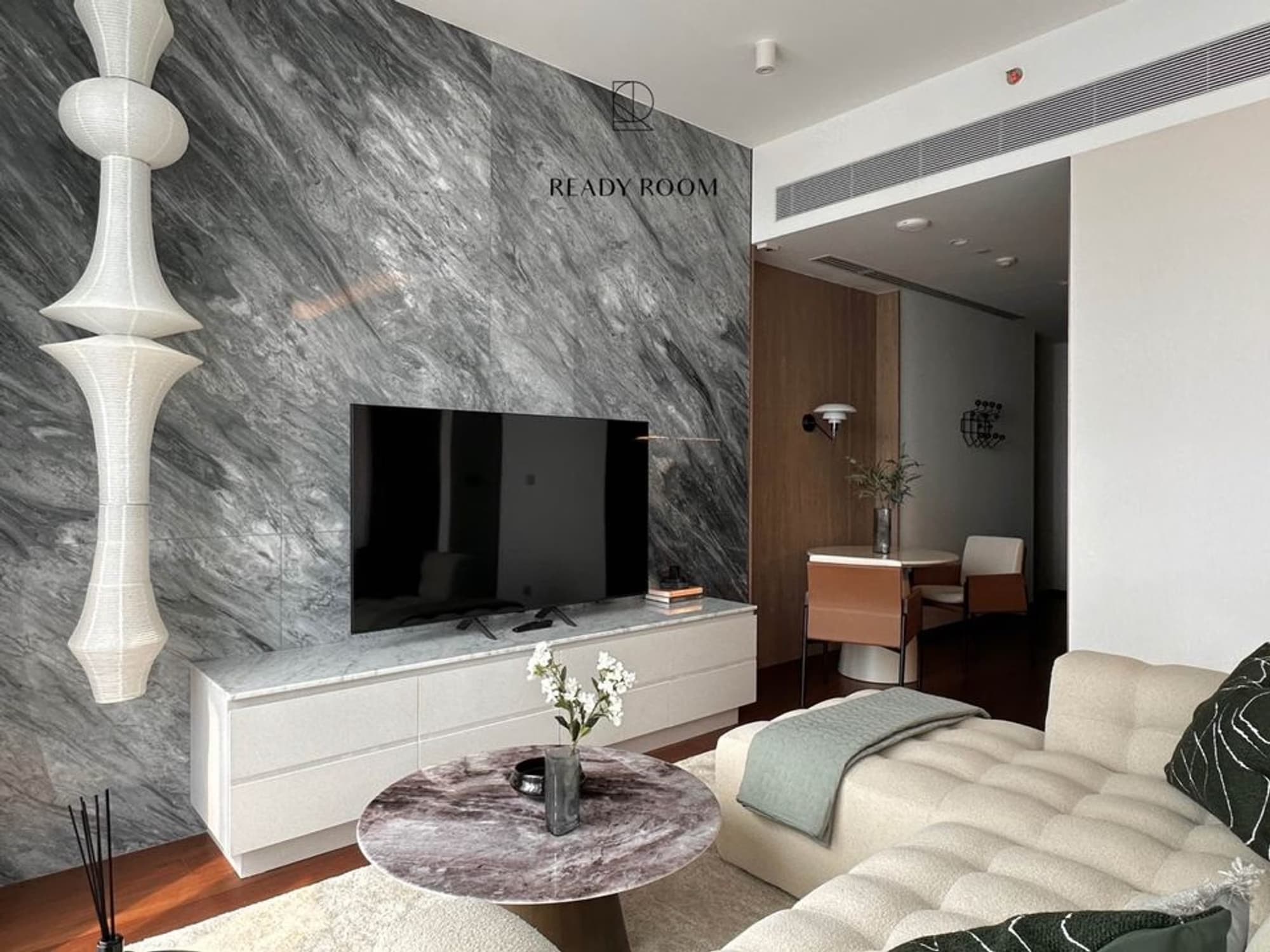 1 Bed Condo for Rent and Sale in Khlong Toei - Image 2