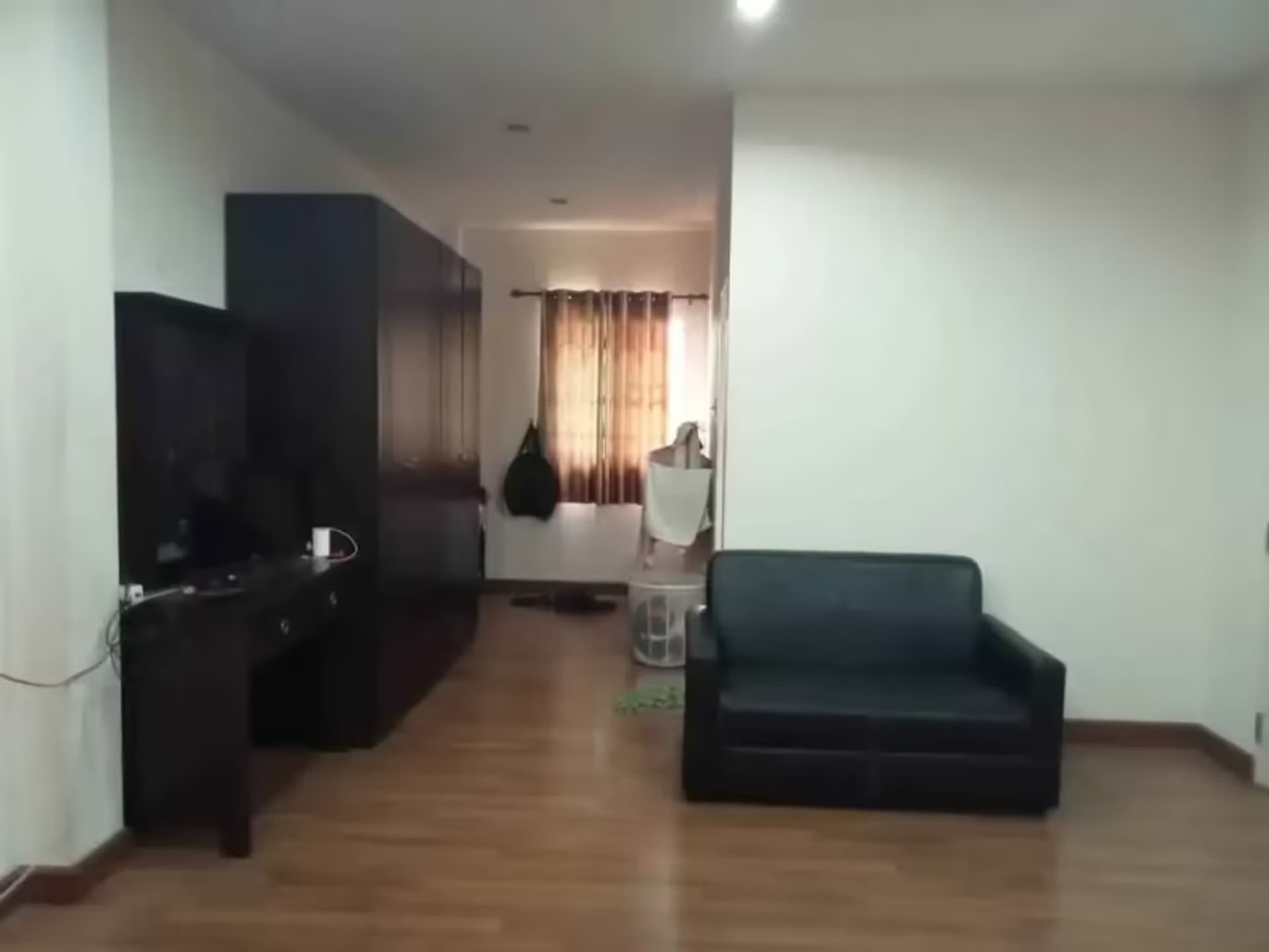 4 Bedroom House - Image 10