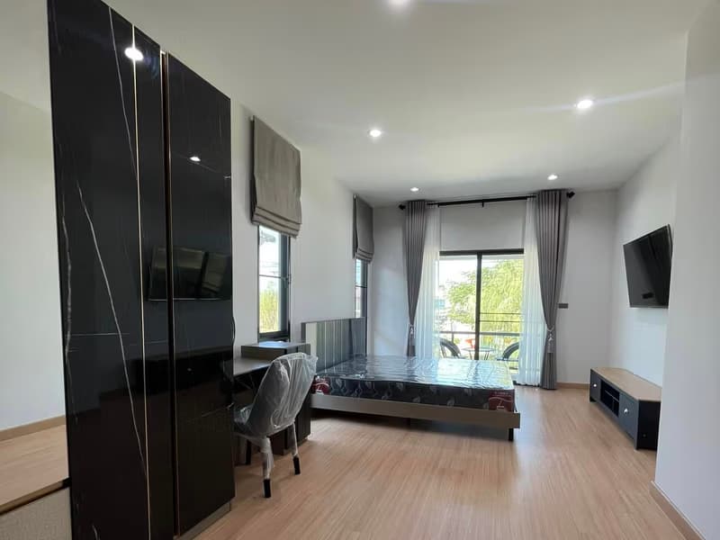 3 Bed House for Rent in Saraphi