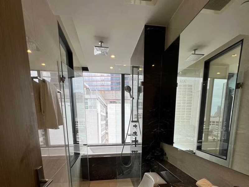 2 Bed Condo for Rent in Bang Rak