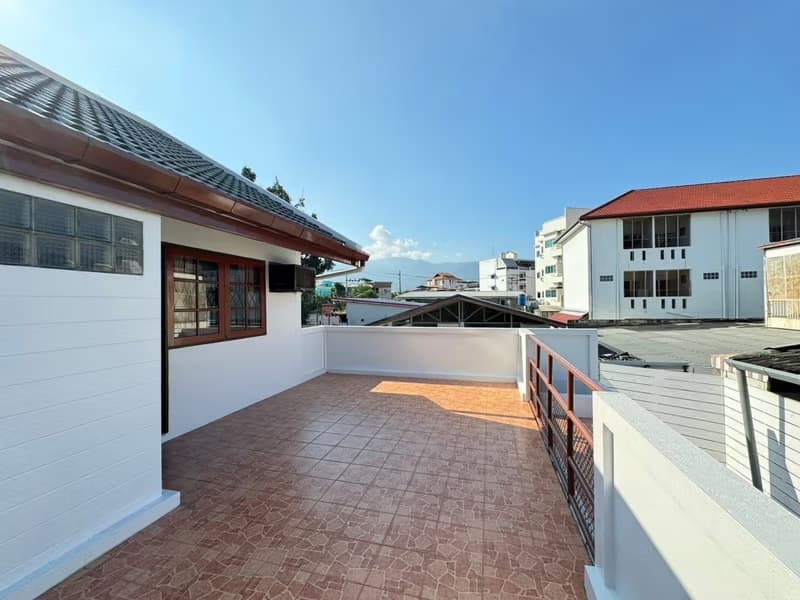 3 Bed House for Rent in Mueang Chiang Mai District