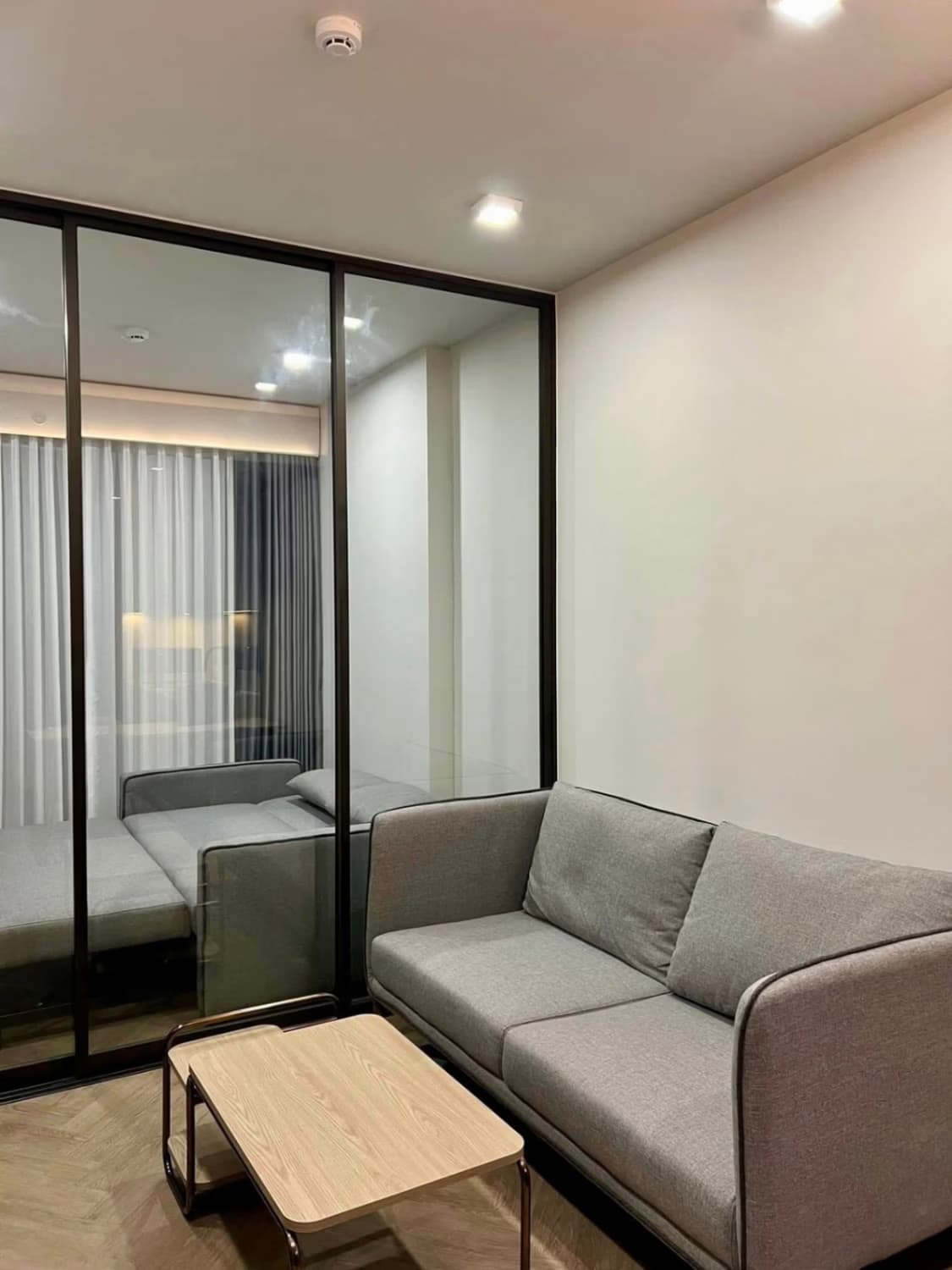 1 Bed Condo for Rent in Bang Rak - Image 3