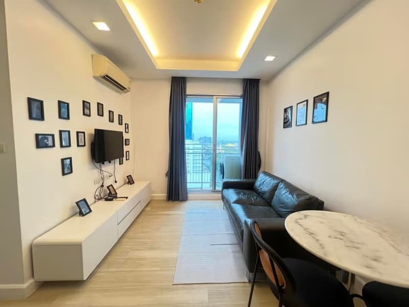 1 Bed Condo for Rent in Huai Khwang
