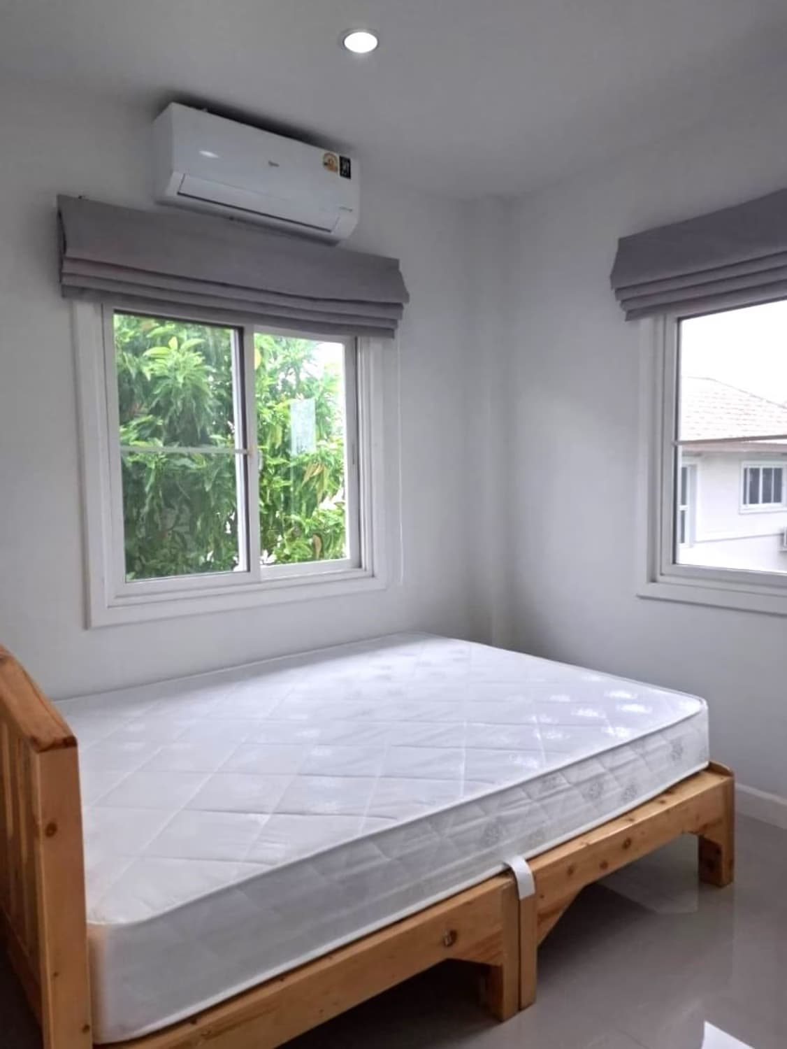 3 Bed House for Rent in Saraphi - Image 6