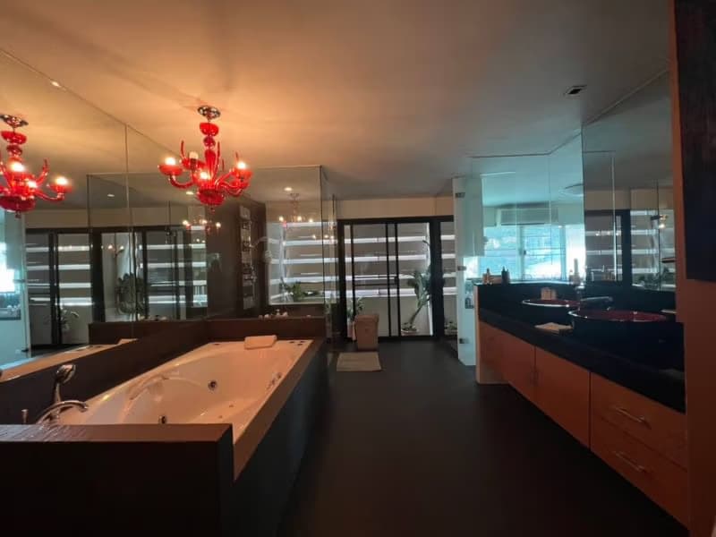 Townhouse for Rent in Watthana