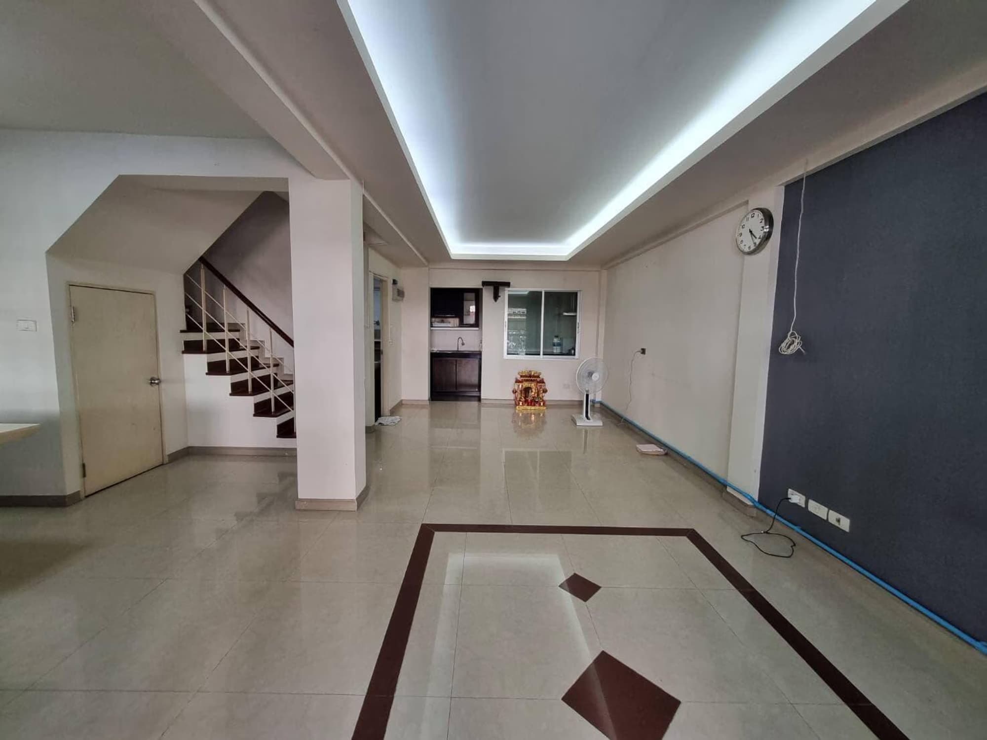 3 ห้องนอน คอนโด สำหรับ ขาย ใน Bang Na - Image 2