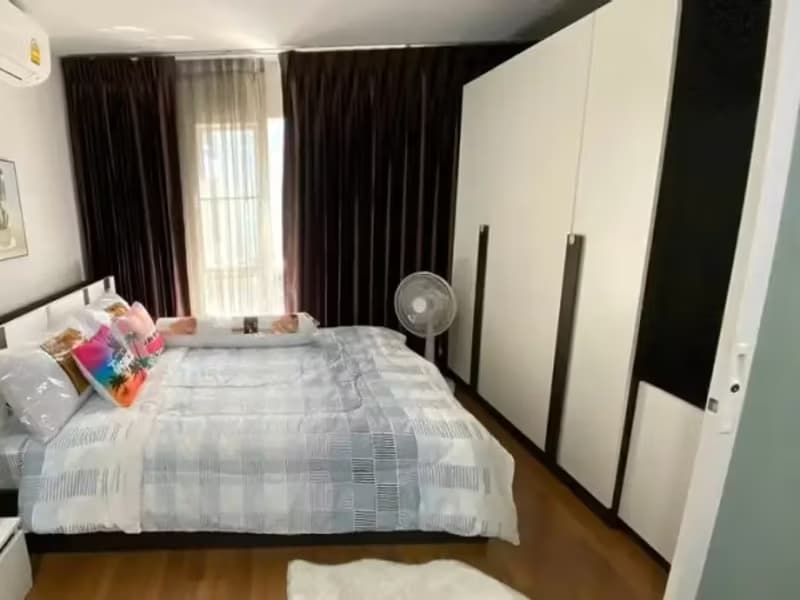 1 Bedroom Condo