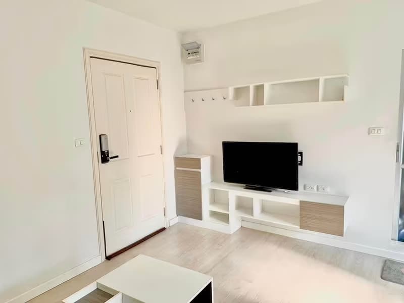 1 Bedroom Condo