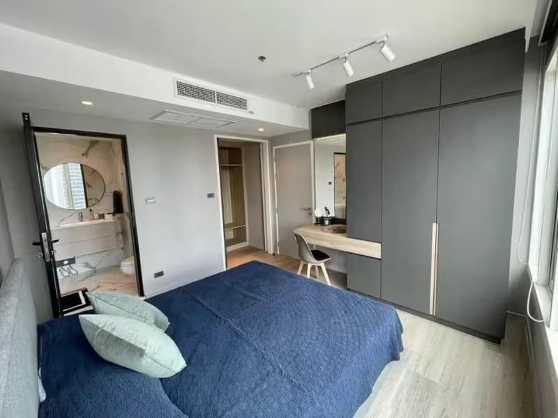 1 Bedroom Condo