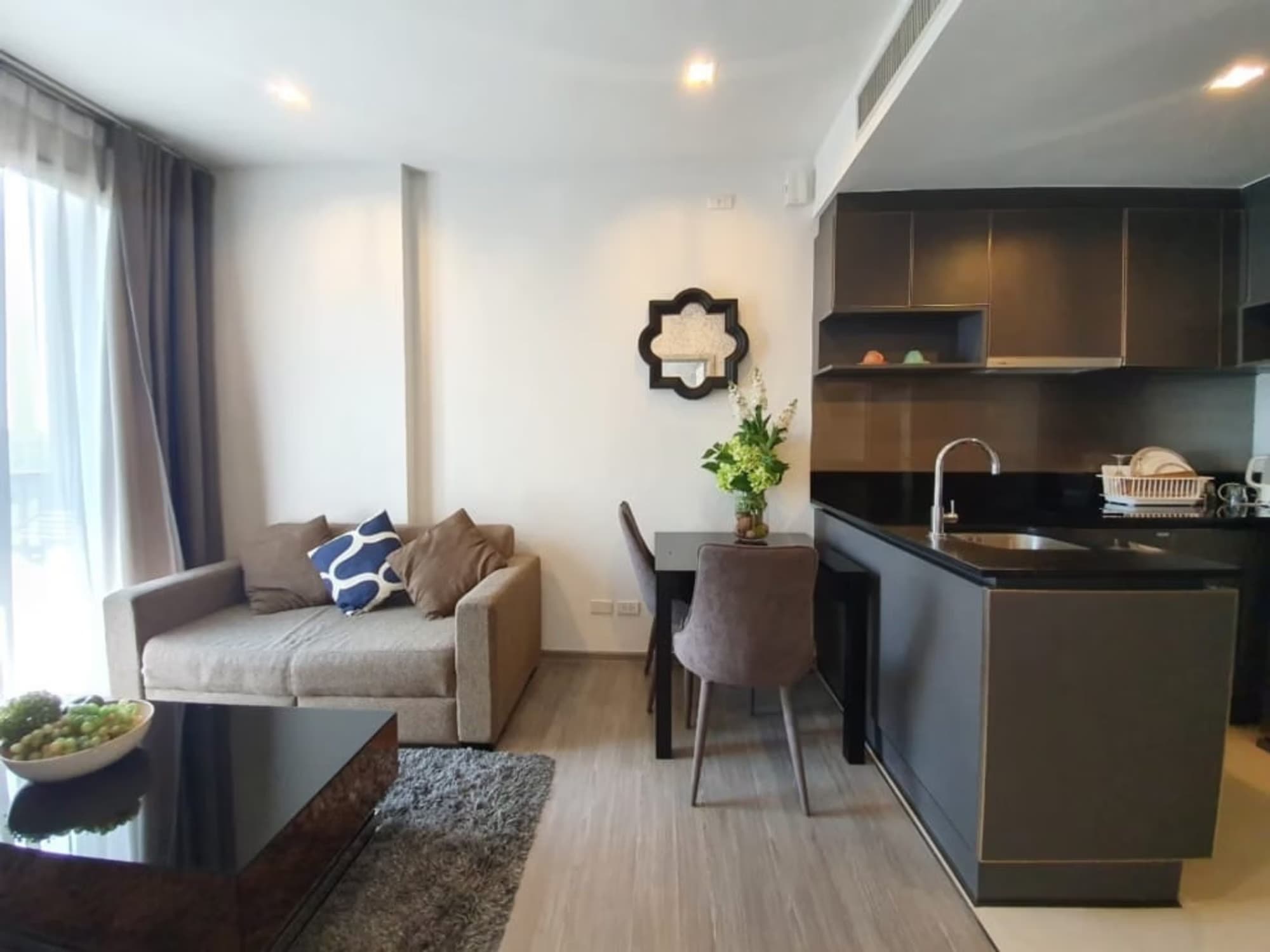 1 Bed Condo for Sale in Khlong San - Image 3