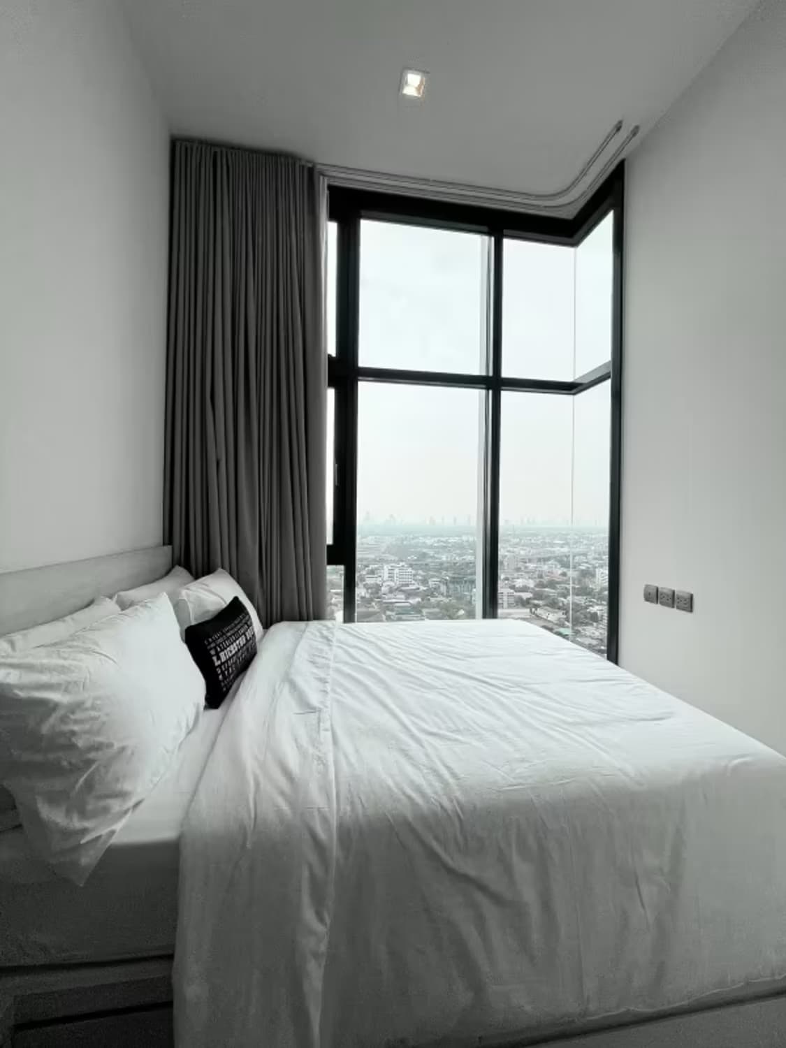 1 Bedroom Condo - Image 9