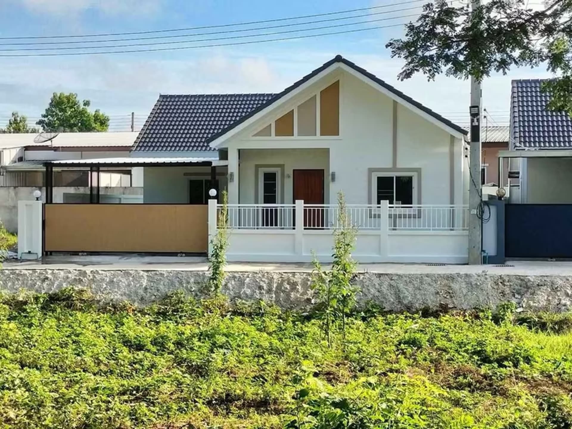 3 Bedroom House - Image 9