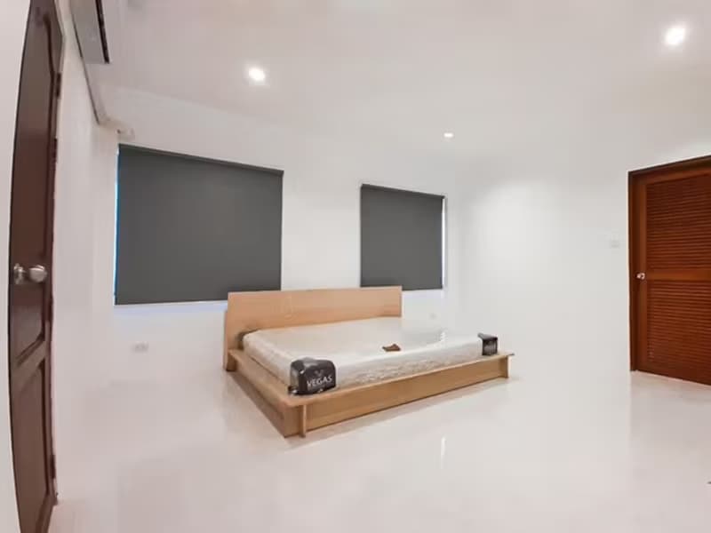 9 Bedroom Pool Villa