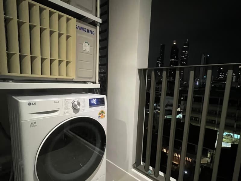 1 Bed Condo for Rent in Bang Rak