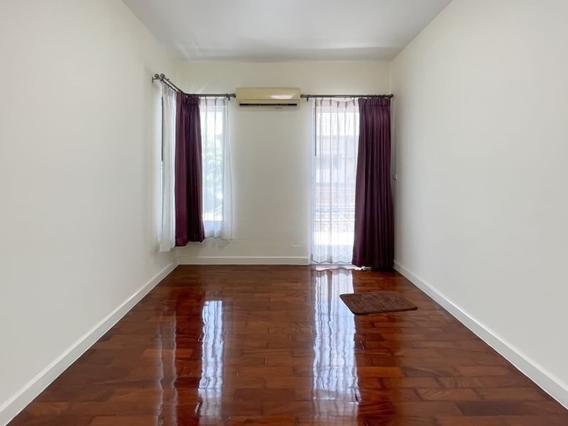 4 Bed House for Sale in Prawet - Image 7