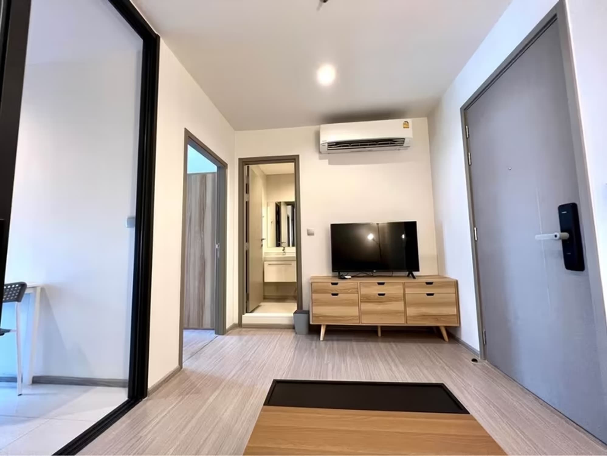 Condo for Rent at Life Asoke Hype - Image 3