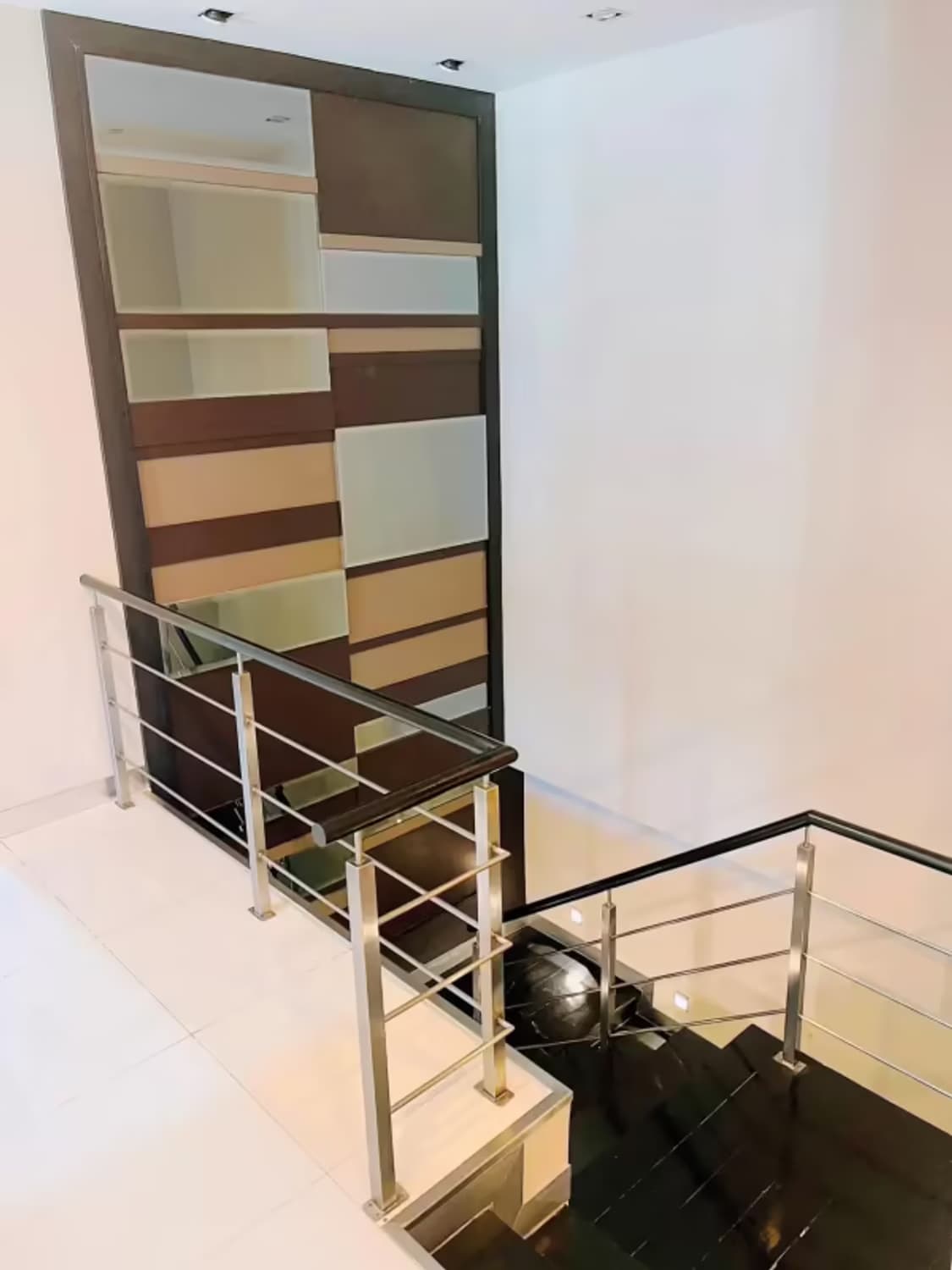 4 Bedroom House - Image 17