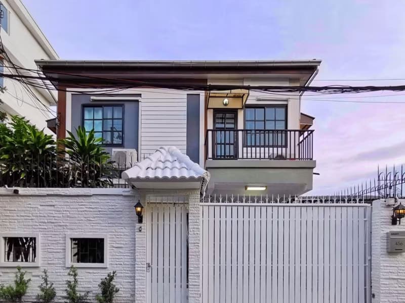 3 Bed House for Rent in Suan Luang