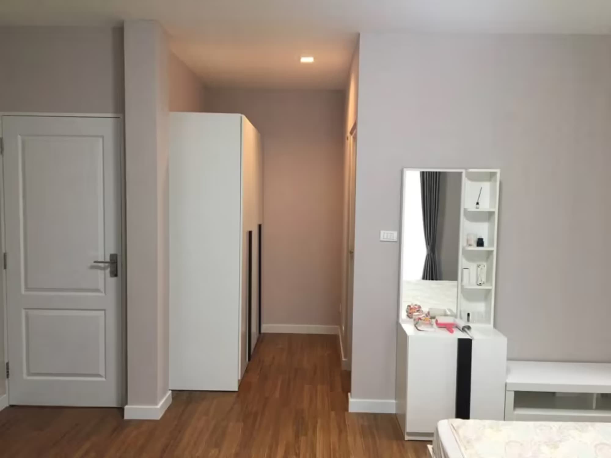 4 Bedroom House - Image 9