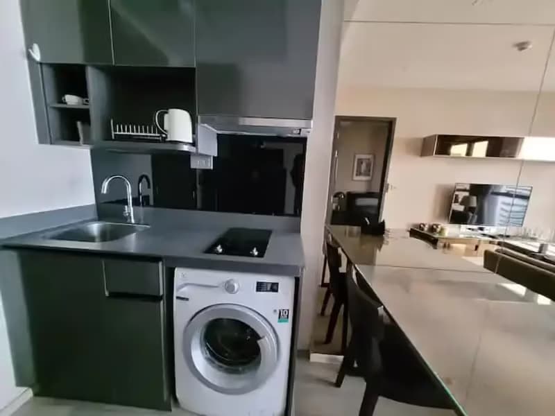 1 Bedroom Condo