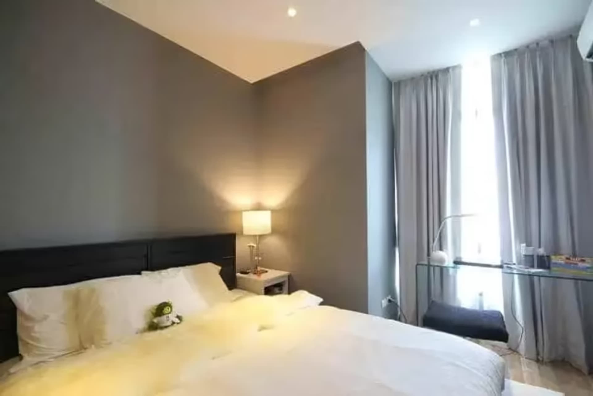1 Bedroom Condo - Image 7