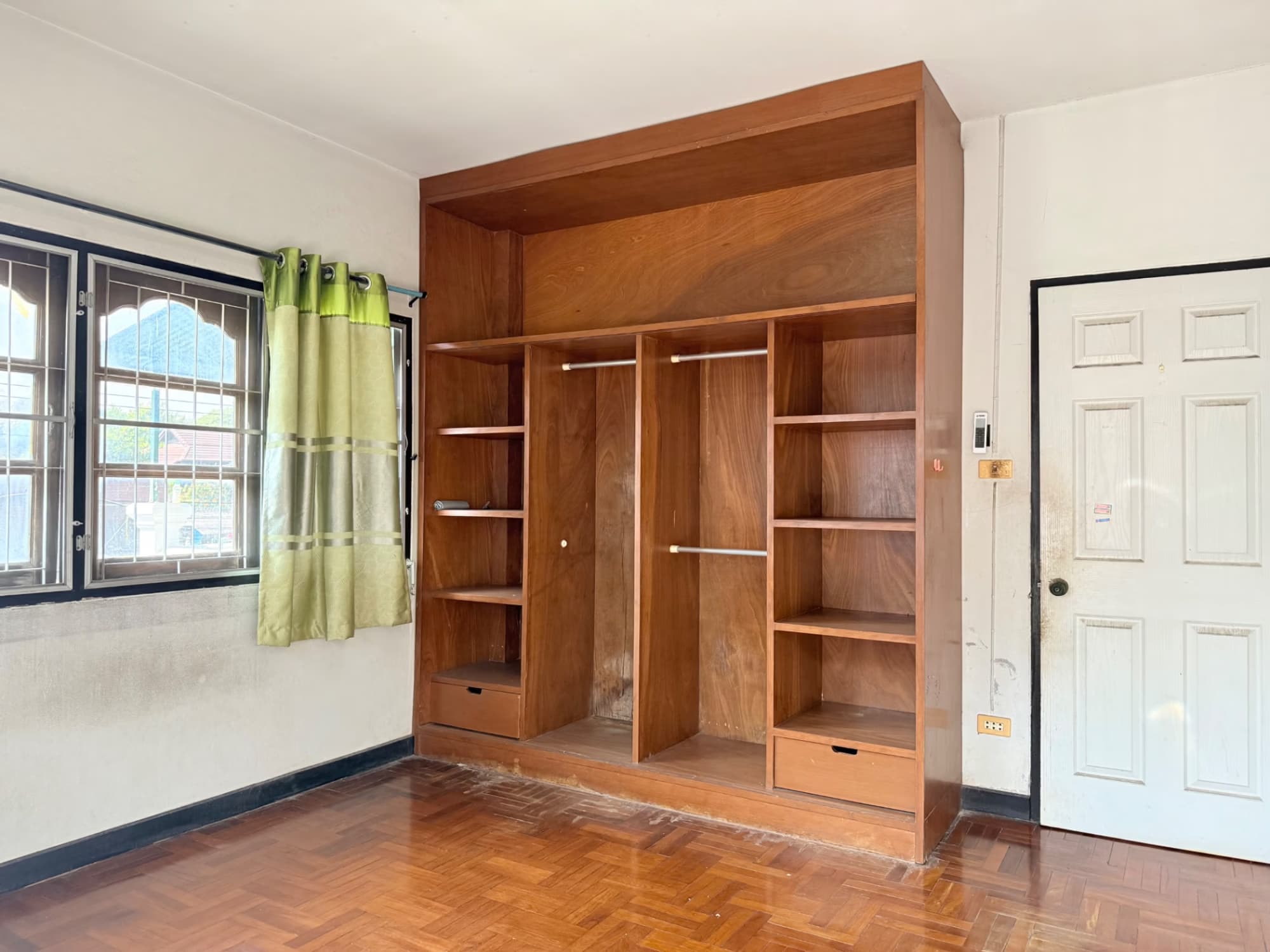5 Bed House for Sale in San Sai - Image 12