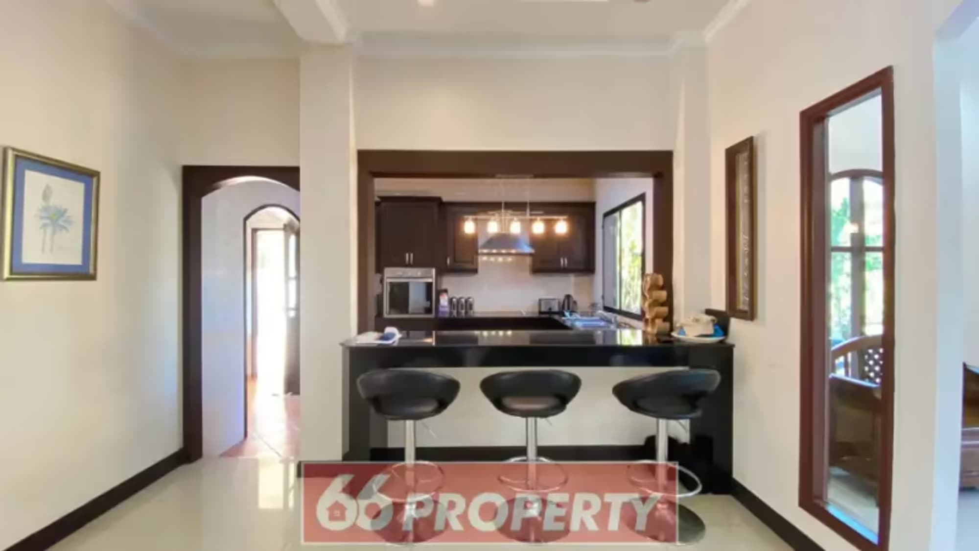 4 Bedroom House - Image 5