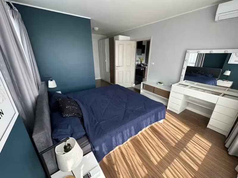 2 Bedroom Condo