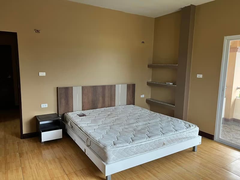 4 Bed House for Sale in Hang Dong