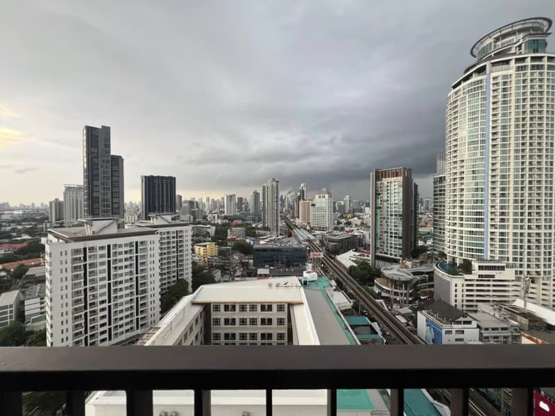 1 Bed Condo for Sale in Khlong Toei