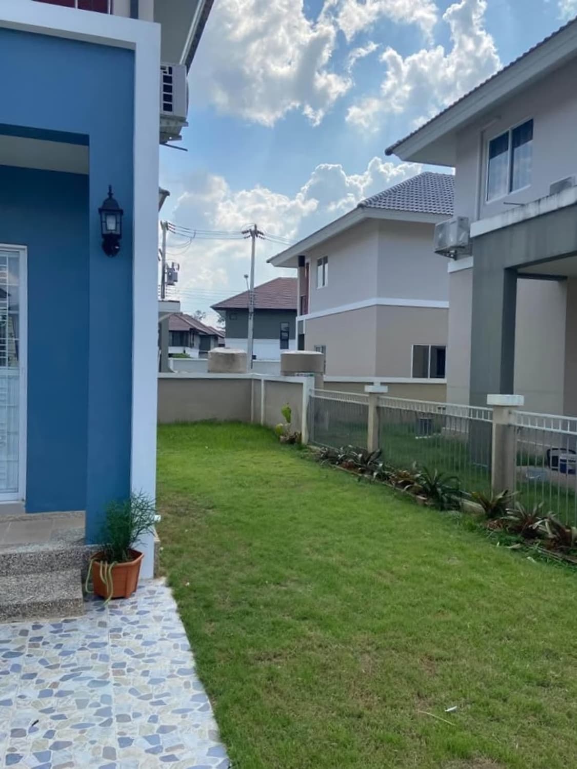 3 Bed House for Rent in Saraphi - Image 12