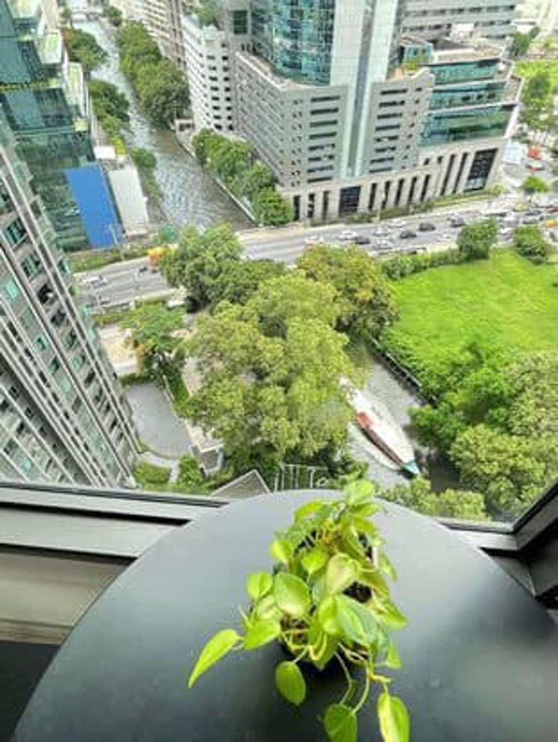 1 Bed Condo for Rent  Near Phloen Chit BTS - Image 6