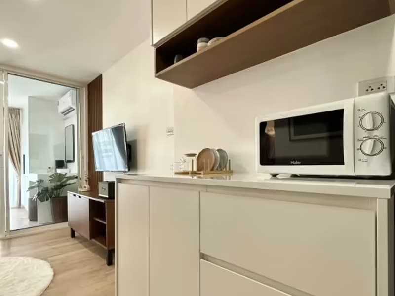1 Bedroom Condo