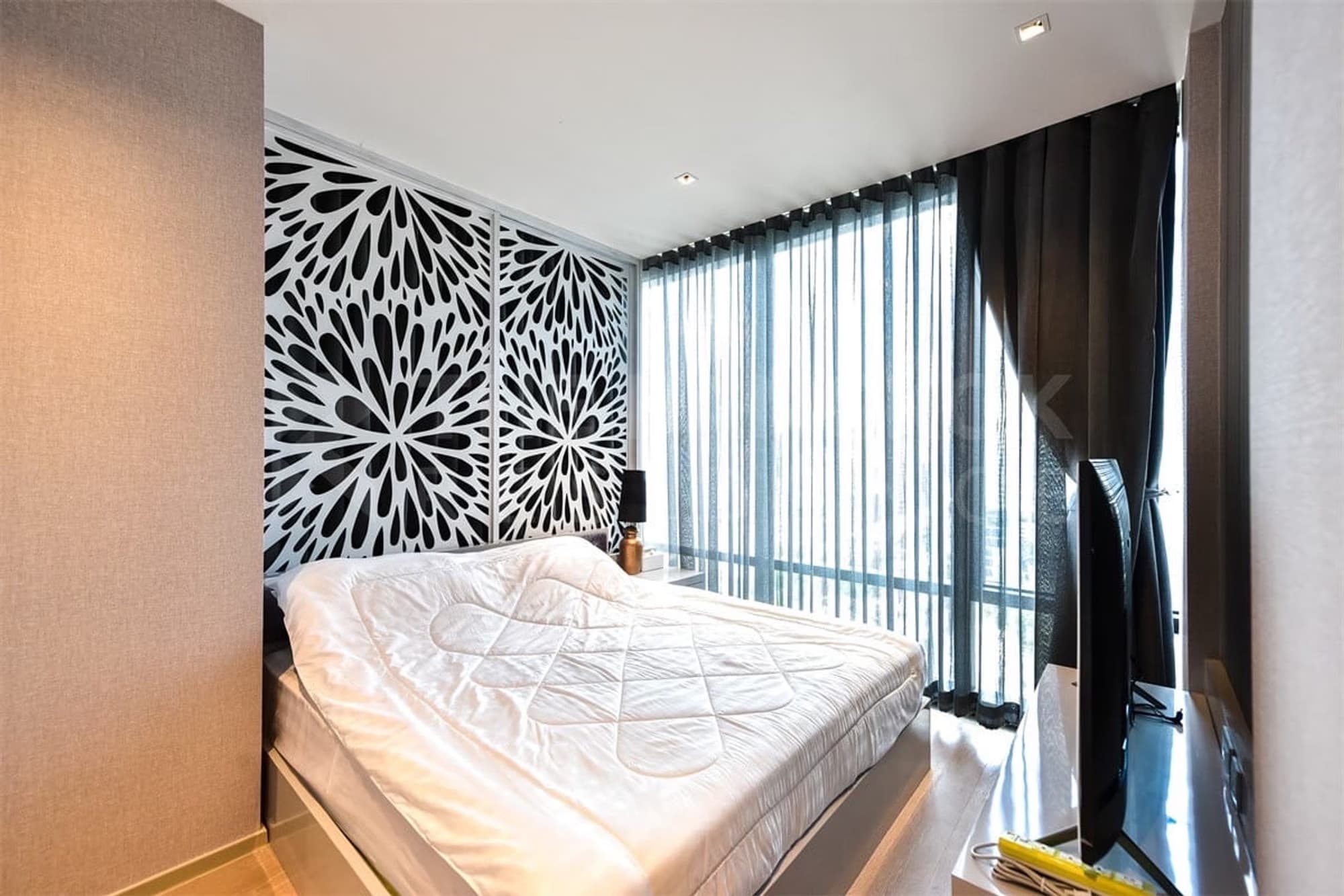 1 Bed Condo for Rent and Sale  Near Chong Nonsi BTS - Image 5